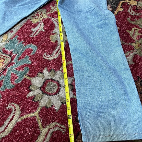 Vintage Levi’s 560 jeans. - Picture 10 of 13